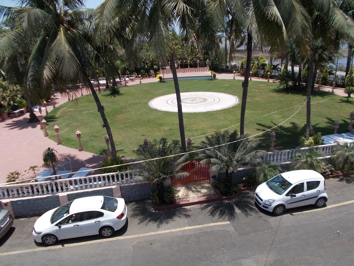 Sandy Resort Daman Extérieur photo